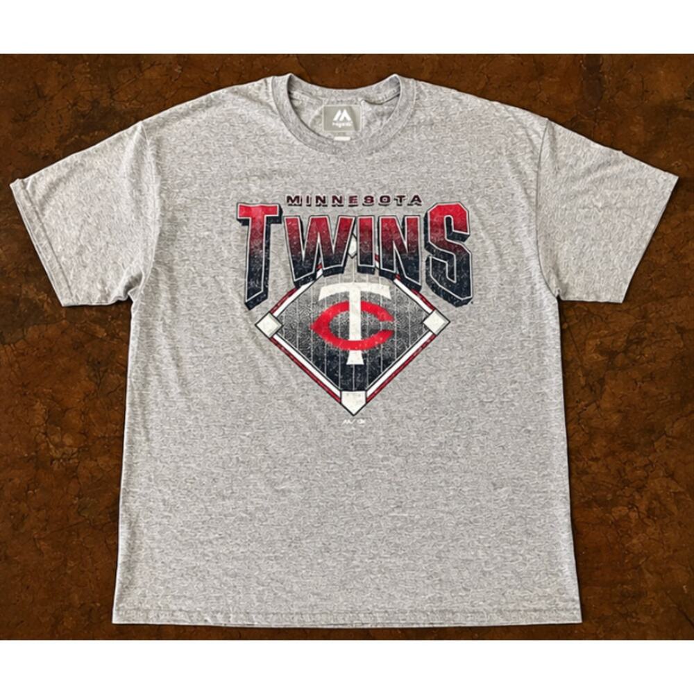 Minnesota Twins Majestic T Shirt Men’s XL Gray MLB Baseball Graphic NWOT